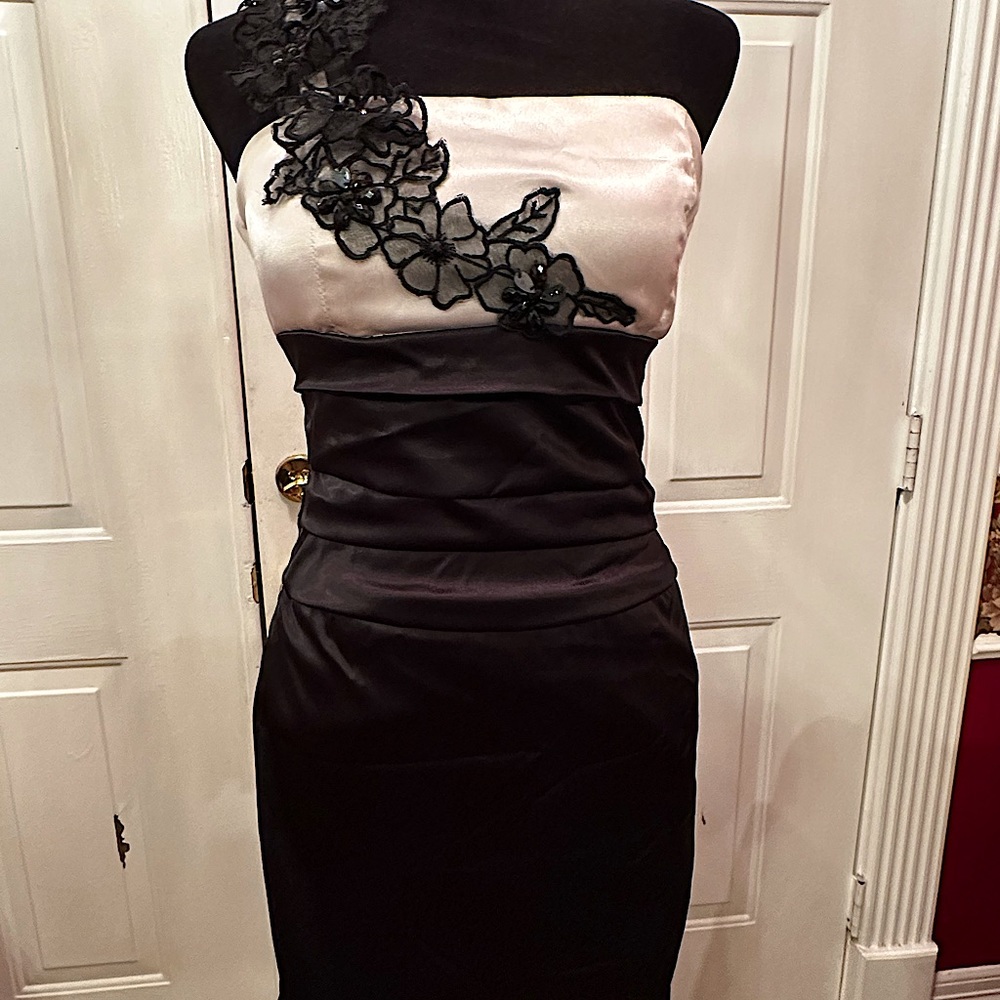 Party/ Prom dress- black satin and cream, one side strapless, w/lace #06